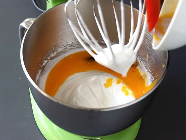 Egyszerű Kinder Bueno-ízű tekercs, tökéletes születésnapi tortának vagy karácsonyi farönknek! - Előkészítés lépés 2