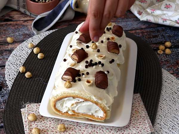 Egyszerű Kinder Bueno-ízű tekercs, tökéletes születésnapi tortának vagy karácsonyi farönknek! - Előkészítés lépés 11
