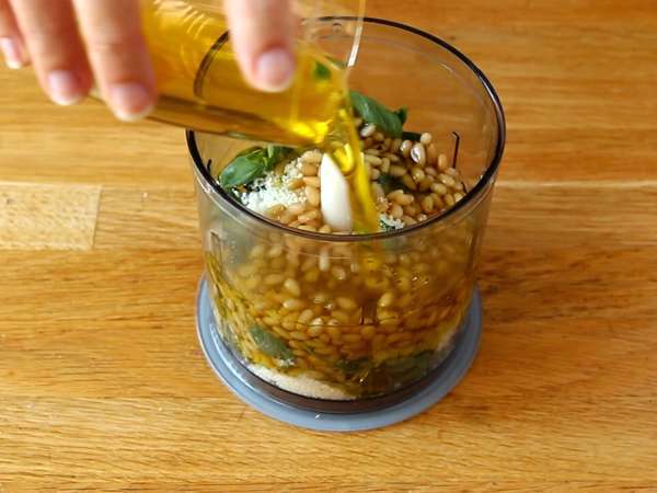 Házi burgonya gnocchi pestóval - Előkészítés lépés 5