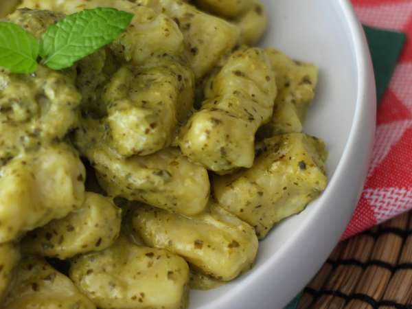 Házi burgonya gnocchi pestóval - Előkészítés lépés 7