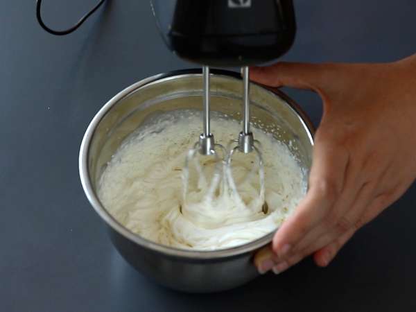 Vegetáriánus verrines: borsókrémleves, parmezán morzsa és mascarpone krém - Előkészítés lépés 6