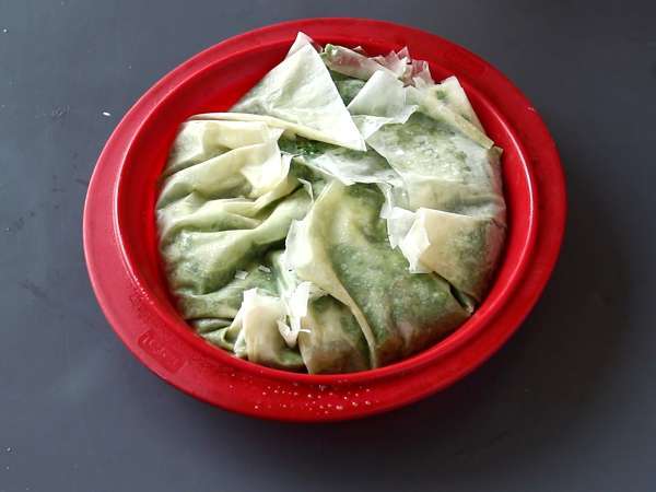 Spanakopita, a szuperegyszerű görög pite spenóttal és feta sajttal - Előkészítés lépés 7