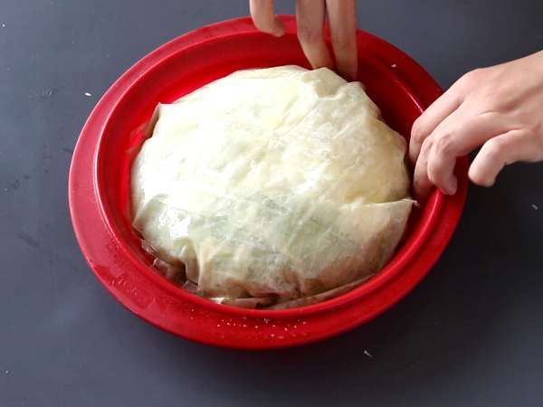 Spanakopita, a szuperegyszerű görög pite spenóttal és feta sajttal - Előkészítés lépés 8