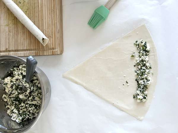 Börek feta sajttal és petrezselyemmel - Előkészítés lépés 2