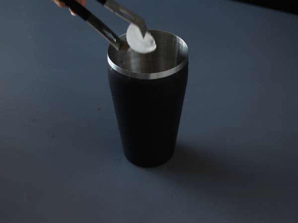 Espresso Martini, a tökéletes koktél a kávé szerelmeseinek - Előkészítés lépés 3