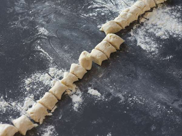 Gnocchi alla Sorrentina a serpenyőben: a gyors és szaftos recept, amit mindenki szeret! - Előkészítés lépés 6