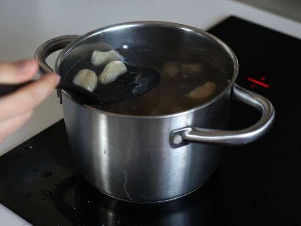 Gnocchi alla Sorrentina a serpenyőben: a gyors és szaftos recept, amit mindenki szeret! - Előkészítés lépés 8
