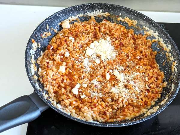 Rizottó 'nduja és kolbász, egy intenzív ízű első fogás - Előkészítés lépés 6