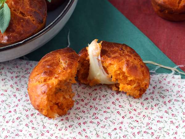 Paradicsomos muffinok olvadó mozzarella szívvel - Előkészítés lépés 7