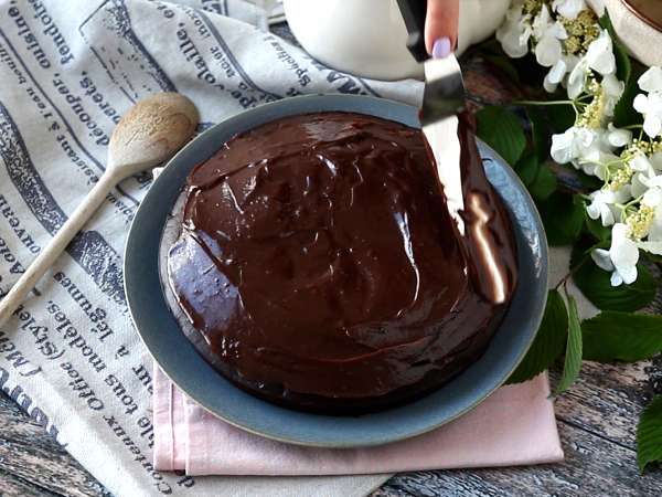 Puha Nega Maluca torta brigadeiro cukormázzal - Előkészítés lépés 9