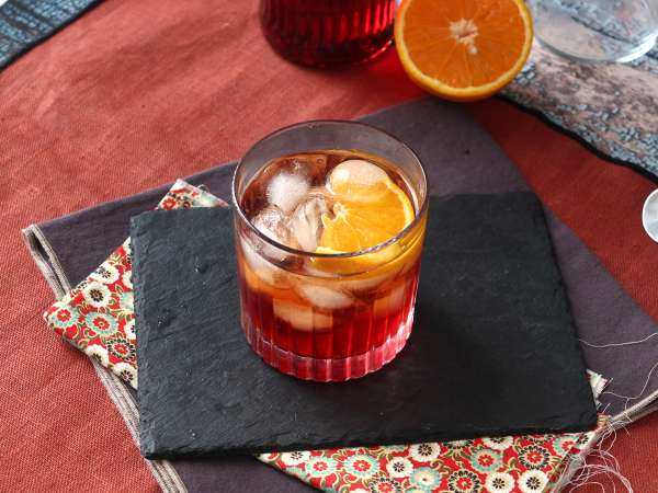 Negroni: a recept a megfelelő adagokkal az otthoni elkészítéséhez - Előkészítés lépés 3