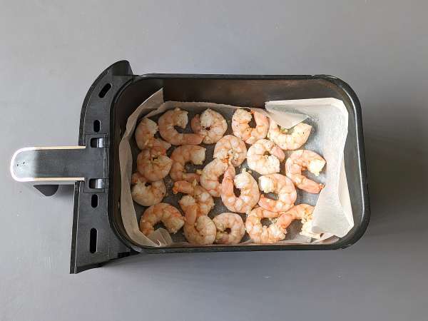 Légben sült garnélarák: könnyű és ízletes recept - Előkészítés lépés 4