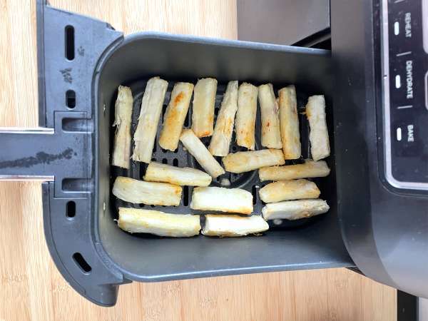 Légben sült manióka: ropogós és egészséges snack - Előkészítés lépés 4