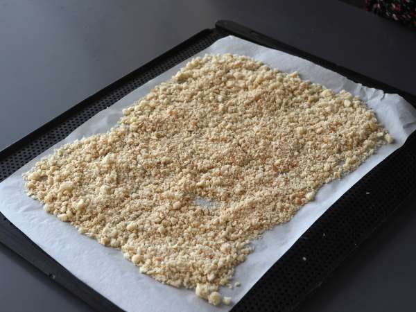 Hogyan készíthetek házi japán panko zsemlemorzsát? Egyszerű és gazdaságos recept - Előkészítés lépés 5
