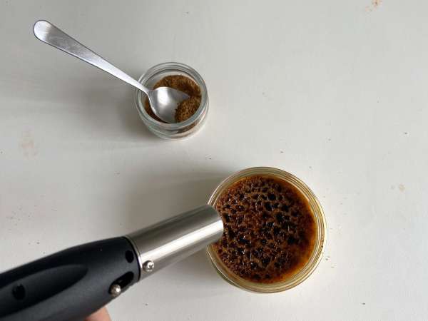 Szuperegyszerű crème brulée-k a légsütővel! - Előkészítés lépés 9