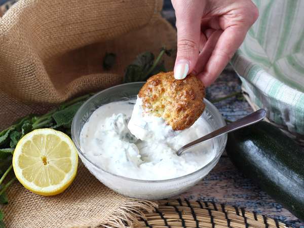 Szuperfriss joghurt, feta, citrom és menta mártással! - Előkészítés lépés 2