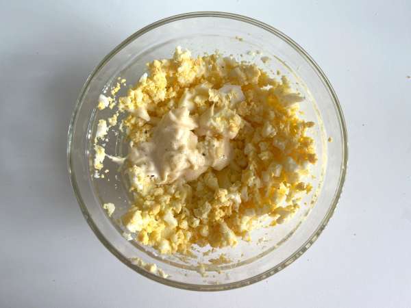 Tamago sando: a híres japán tojásos szendvics, amit a konbiniben találsz! - Előkészítés lépés 3