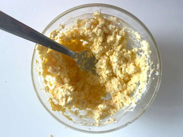Tamago sando: a híres japán tojásos szendvics, amit a konbiniben találsz! - Előkészítés lépés 4