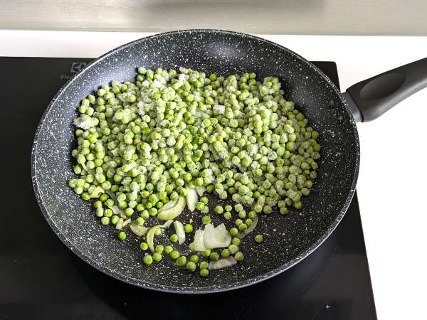 Borsó és feta húsgombócok légsütőben: finom és nagyon gyorsan elkészíthető! - Előkészítés lépés 1