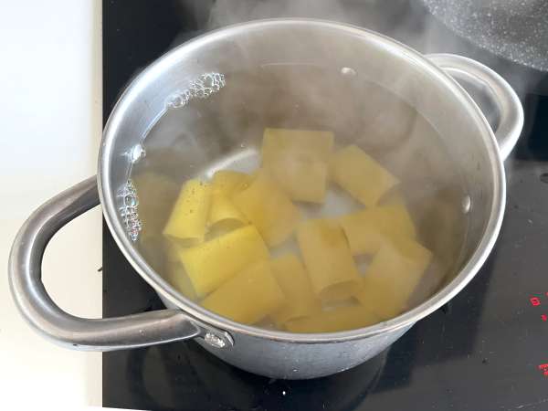 Tészta ricotta krémmel és bazsalikommal - Előkészítés lépés 1