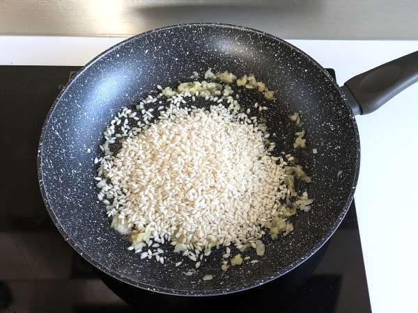 Cékla és gorgonzola rizottó: a színek és az intenzív ízek robbanása - Előkészítés lépés 4