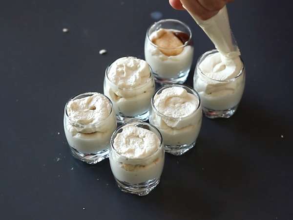 Mont Blanc-stílusú poharak gesztenyekrémmel - Előkészítés lépés 11