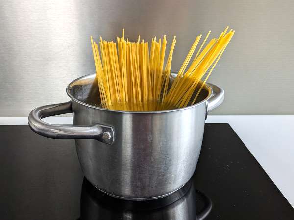 Spagetti cacio e pepe: 3 hozzávaló, egy ízrobbanás! - Előkészítés lépés 1