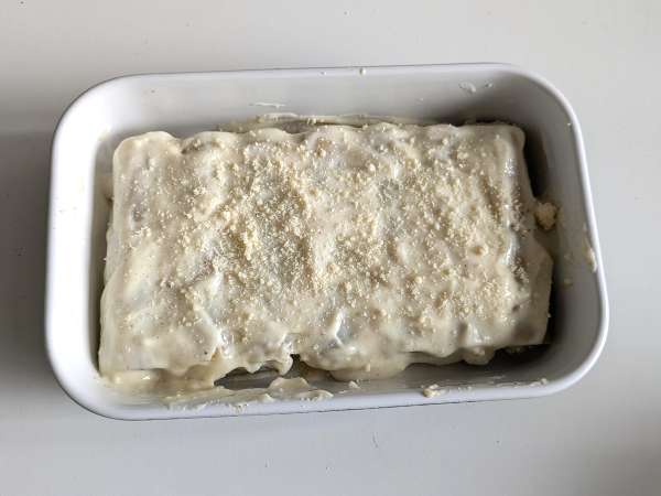 Cannelloni gomba és kolbász: egy gazdag és ízletes első fogás - Előkészítés lépés 12