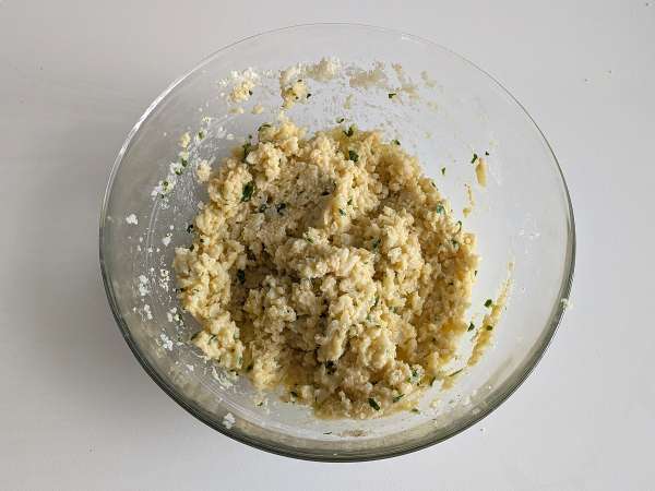 Karfiolos húsgombócok légsütőben: a gazdaságos és vegetáriánus recept - Előkészítés lépés 5
