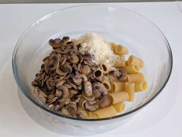 Pasta al forno ai funghi: a tökéletes krémes és zsinóros recept őszre - Előkészítés lépés 6
