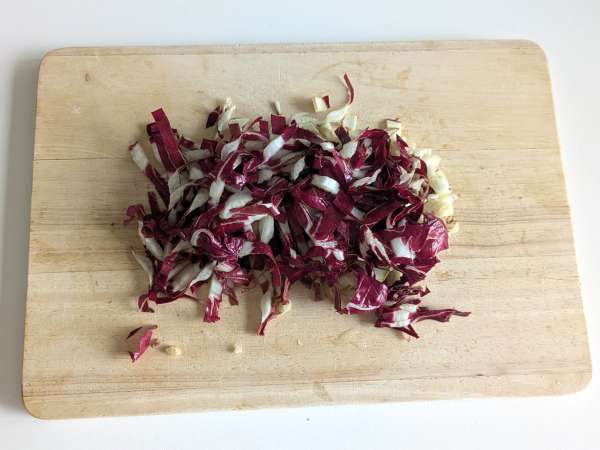 Krémes és ízletes radicchio, bacon és philadelphia rizottó - Előkészítés lépés 1