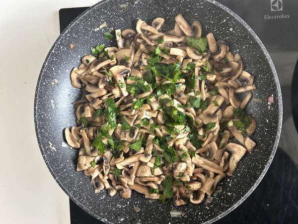 Krémtojás gombával: a gyors és ultra-kényelmes recept! - Előkészítés lépés 6
