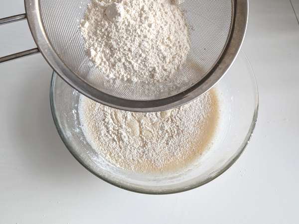 Crespelle ricotta és gomba: a tökéletes krémes vegetáriánus recept minden alkalomra - Előkészítés lépés 1