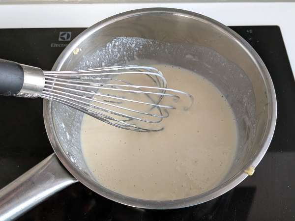 Crespelle ricotta és gomba: a tökéletes krémes vegetáriánus recept minden alkalomra - Előkészítés lépés 7