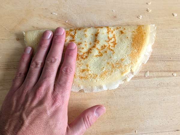 Crespelle ricotta és gomba: a tökéletes krémes vegetáriánus recept minden alkalomra - Előkészítés lépés 9