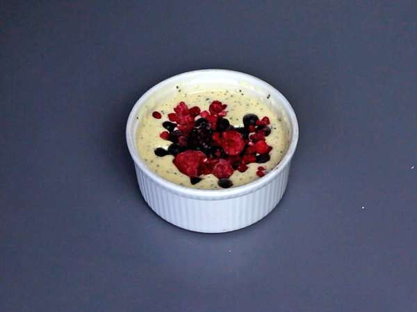 Szuper-egyszerű piros gyümölcs fehérje torta - Előkészítés lépés 3