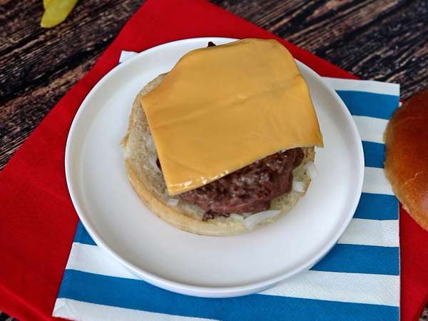 Sajtburger, a híres hamburger, amit mindenki szeret! - Előkészítés lépés 4