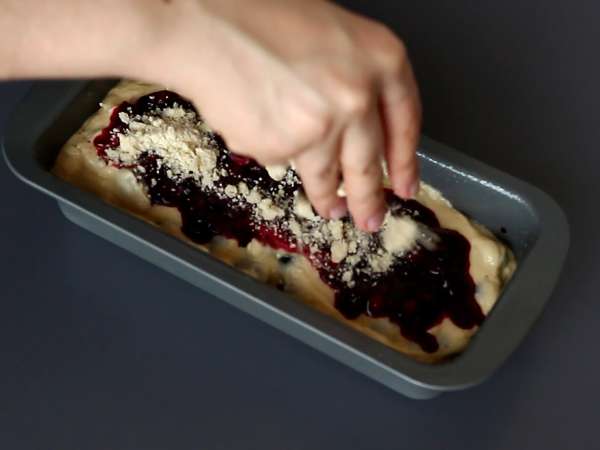 Áfonyás omlós torta: a torta, amely ötvözi a fondantot, a puhaságot és a ropogást! - Előkészítés lépés 7