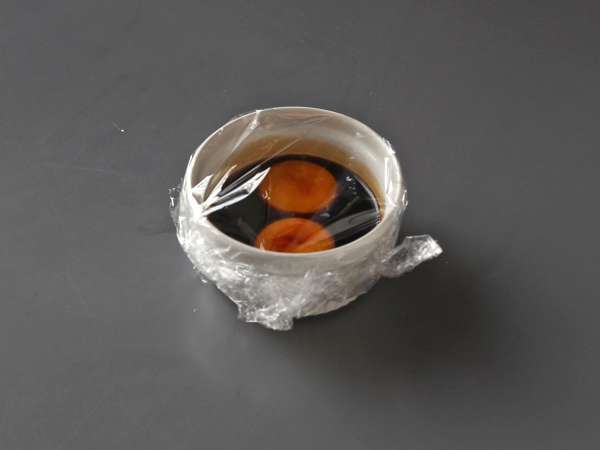 Onigiri szójaszószban tartósított tojássárgájával - Előkészítés lépés 1