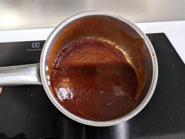 Húsgombócok légsütőben édes és savanyú barbecue mártással: egyszerű és ízletes recept - Előkészítés lépés 3