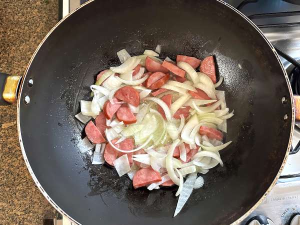Arany pepperoni farofa tojással és sárgarépával - Előkészítés lépés 1