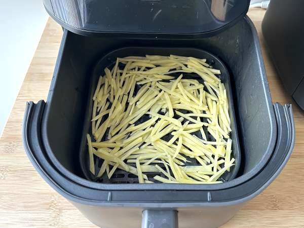 Air Fryer burgonya chips olyan ropogós, hogy nem fogod elhinni, hogy házi készítésűek - Előkészítés lépés 5