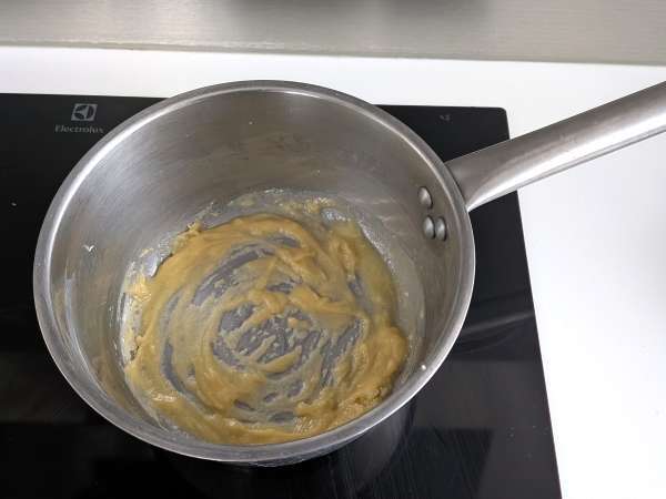 Krémes sült tészta borsóval és sonkával gratinálva - Előkészítés lépés 2