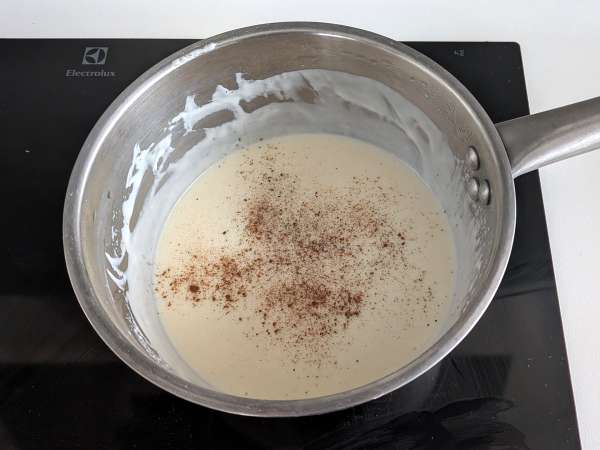 Krémes sült tészta borsóval és sonkával gratinálva - Előkészítés lépés 3