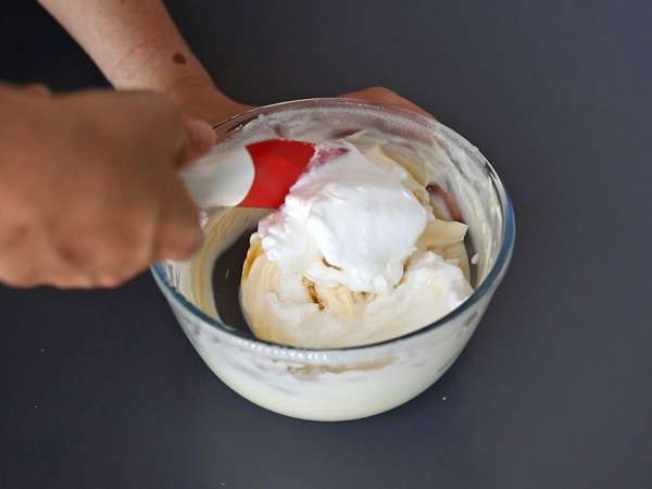 Tiramisu sült sárgabarackkal: a nyárra tökéletes, gyümölcsös és omlós desszert - Előkészítés lépés 5