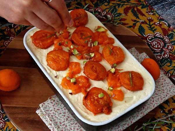 Tiramisu sült sárgabarackkal: a nyárra tökéletes, gyümölcsös és omlós desszert - Előkészítés lépés 11