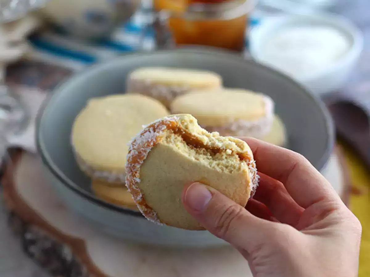 Alfajores - argentin kenyér tejlekvárral és kókuszdióval - fotó 2