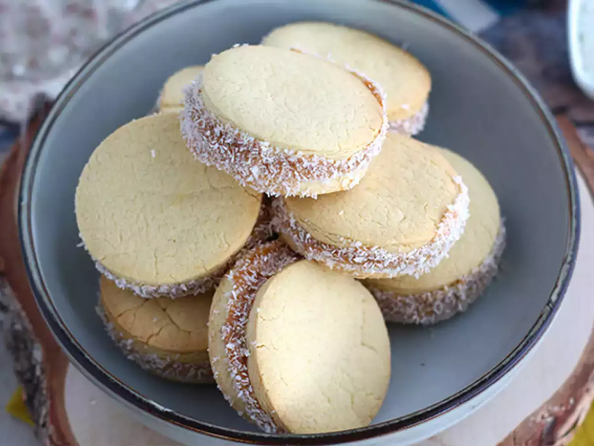 Alfajores - argentin kenyér tejlekvárral és kókuszdióval - fotó 5