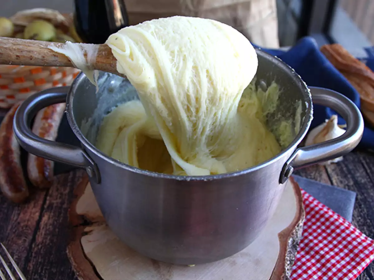 Aligot kolbász - fotó 2