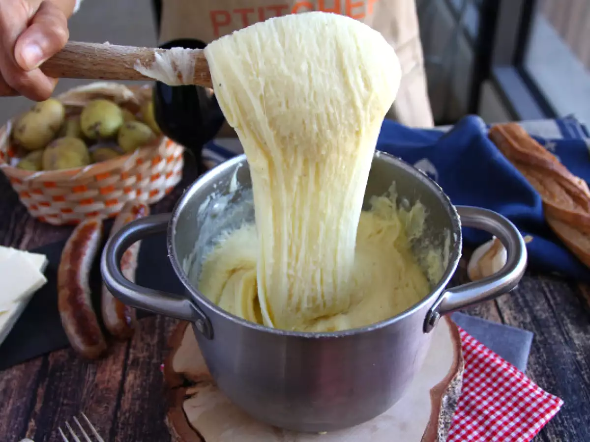 Aligot kolbász - fotó 6